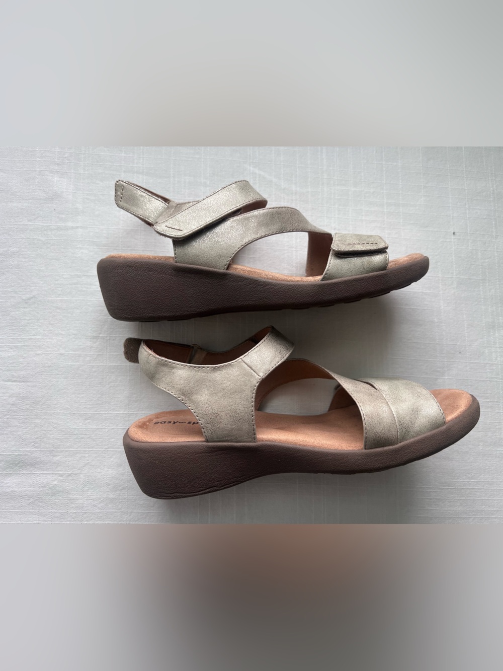 Easy Spirit Kimberly3 Pewter Metallic Comfort Strappy Sandals Size 8.5M - Picture 4 of 7